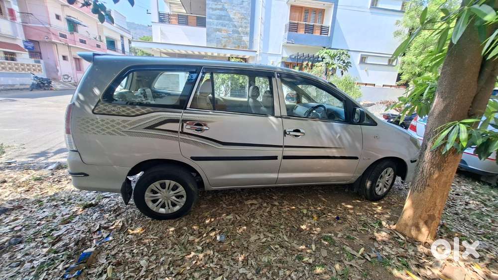 Toyota Innova 2.5 V 7 Str, 2009, Diesel