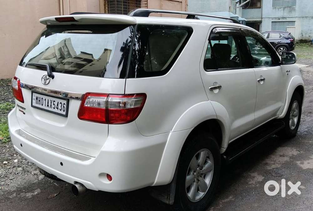 Toyota Fortuner 3.0 4x4 Manual, 2011, Diesel