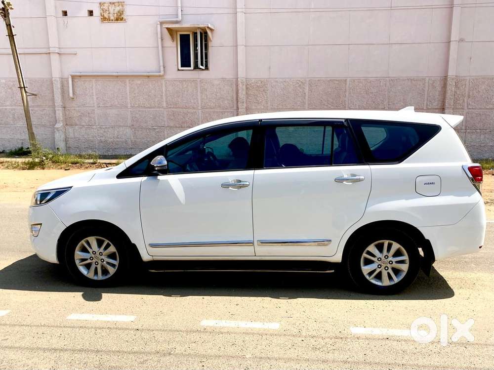 Toyota Innova Crysta [2020-ongoing] 2.4 Gx At 7 Str, 2020, Diesel
