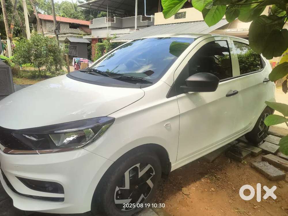Tata Tiago 2025 Petrol 3700 Km Driven