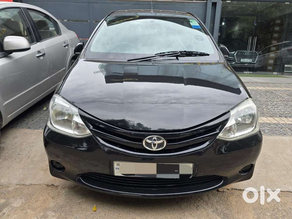 Toyota Etios Liva G, 2011, Petrol