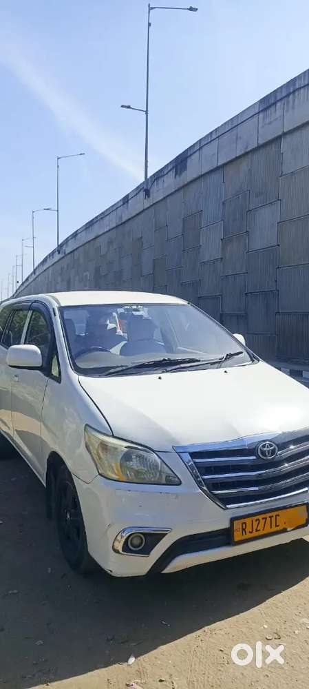 Toyota Innova 2.5 G1 2010