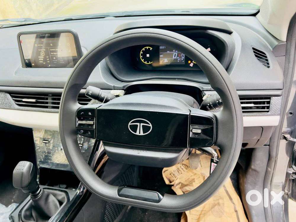 Tata Nexon Pure 1.2 Revotron Petrol 6 Mt, 2026, Petrol