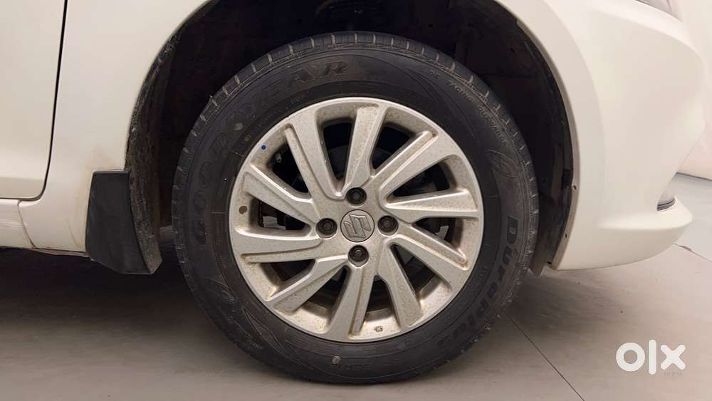 Maruti Suzuki Swift Dzire 1.2 Zxi, 2016, Petrol