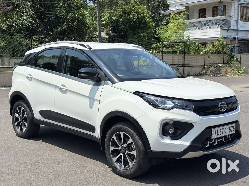 Tata Nexon Amt Xza Plus, 2020, Petrol