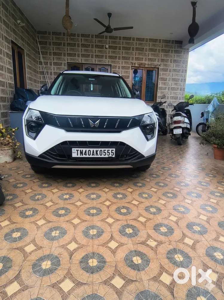 Mahindra Xuv 3xo 2025 Petrol 4700 Km Driven