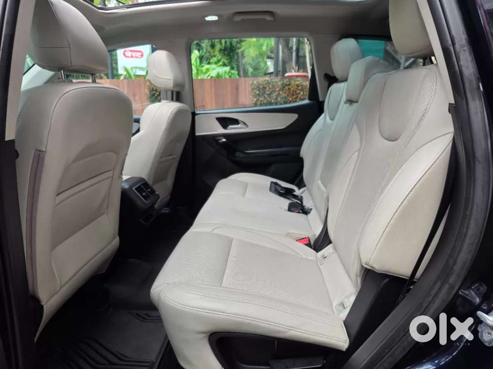 Mahindra Xuv700 2.2 Ax 7 Diesel Mt Luxury Pack Str, 2026, Diesel