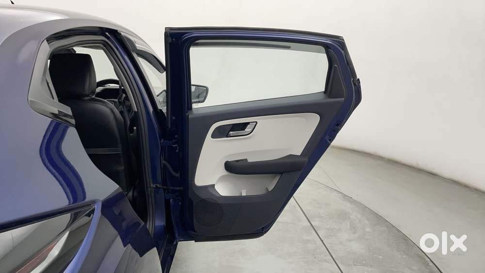 Tata Altroz 1.2 Xz I-turbo, 2022, Petrol