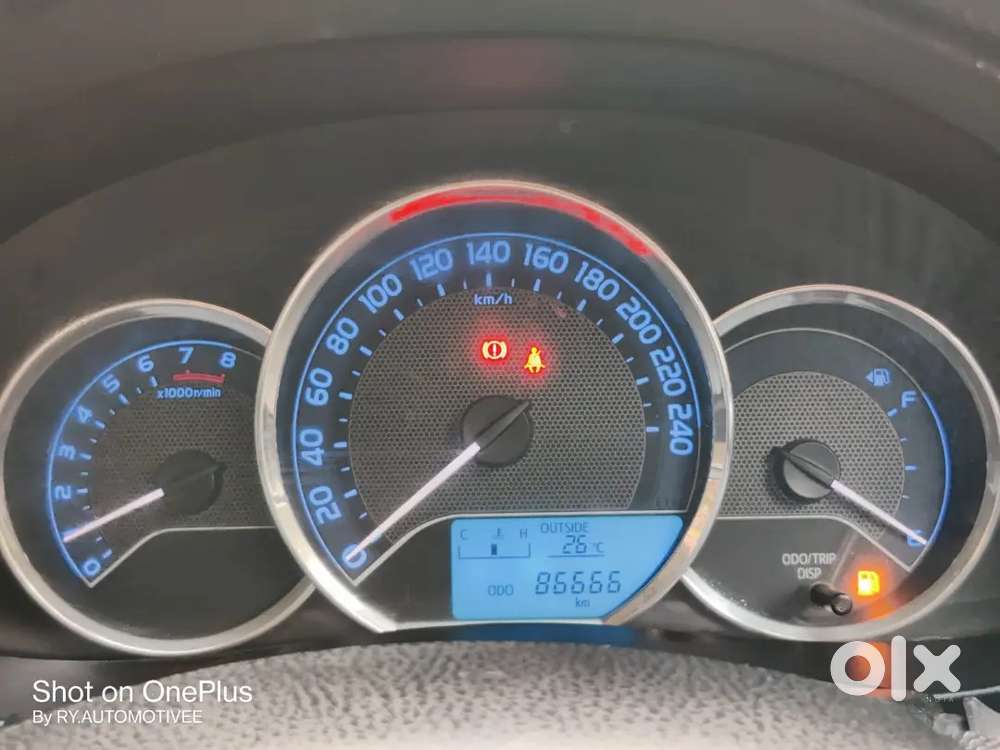 Toyota Corolla Altis 2015