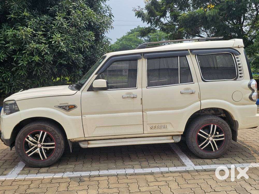 Mahindra Scorpio S4, 2015, Diesel