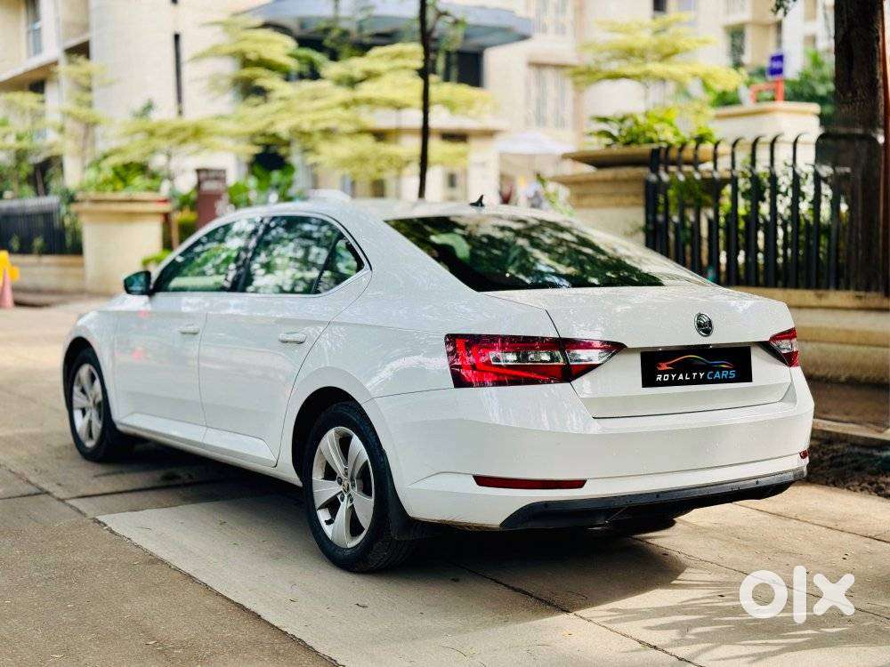 Skoda Superb Style 1.8 Tsi At, 2018, Petrol