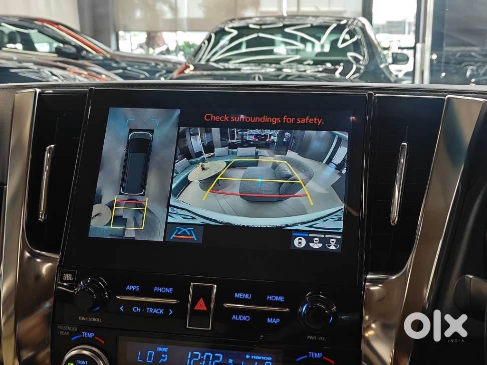 Toyota Vellfire Vip – Executive Lounge, 2023, Petrol