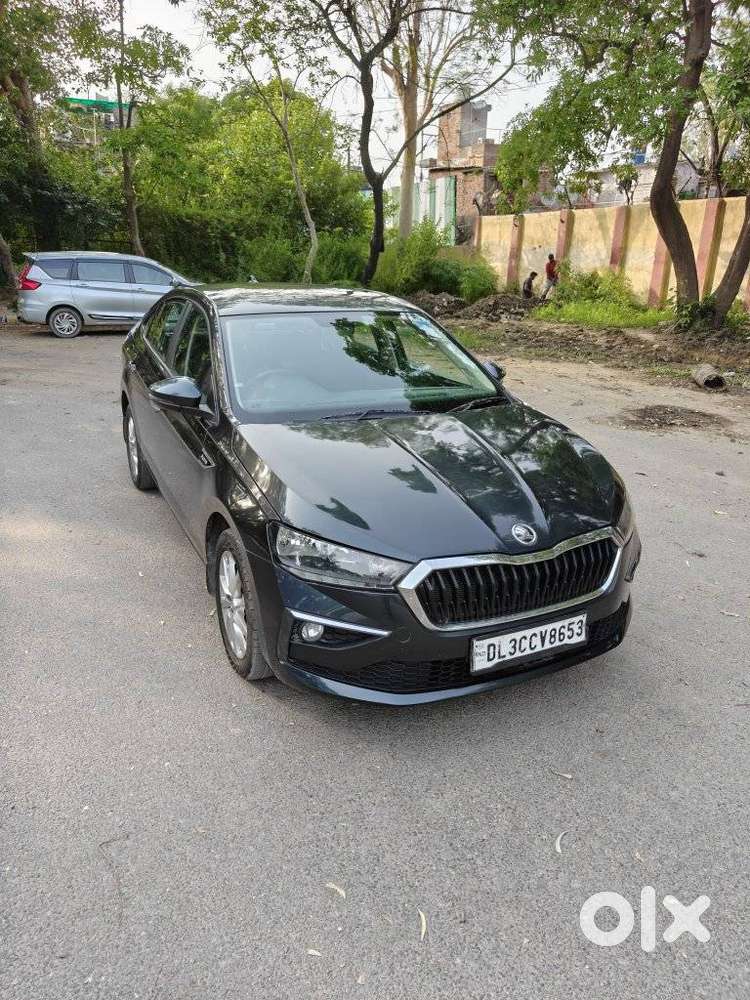 Skoda Slavia 1.0 Ambition Tsi At, 2022, Petrol