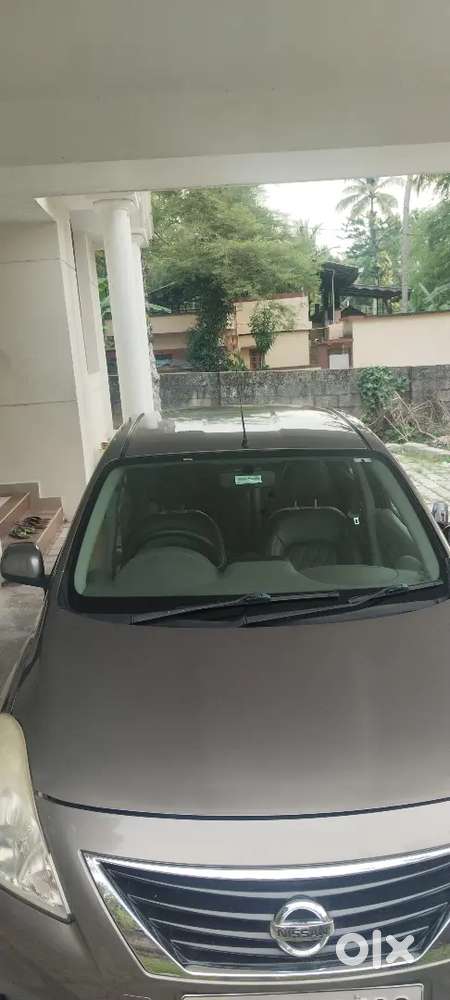 Nissan Sunny 2014