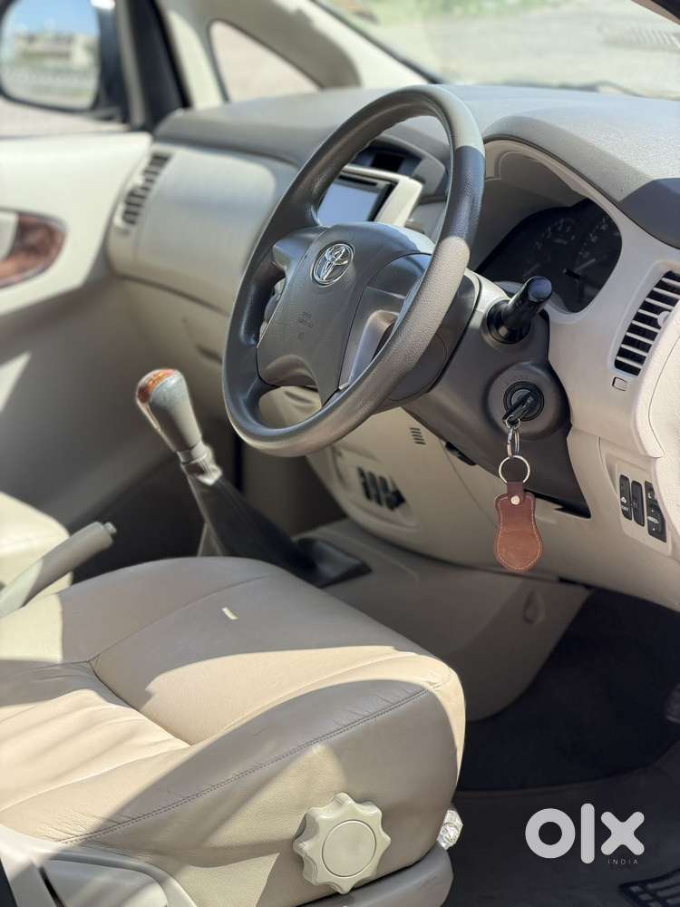 Toyota Innova 2.5 Gx 7 Seater Bs Iv, 2013, Diesel