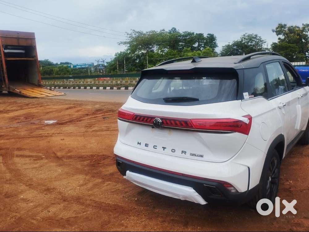 Mg Hector Plus 2025 Petrol 7800 Km Driven