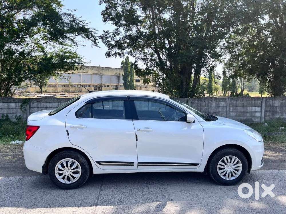 Maruti Suzuki Swift Dzire 1.3 Vxi, 2022, Cng & Hybrids