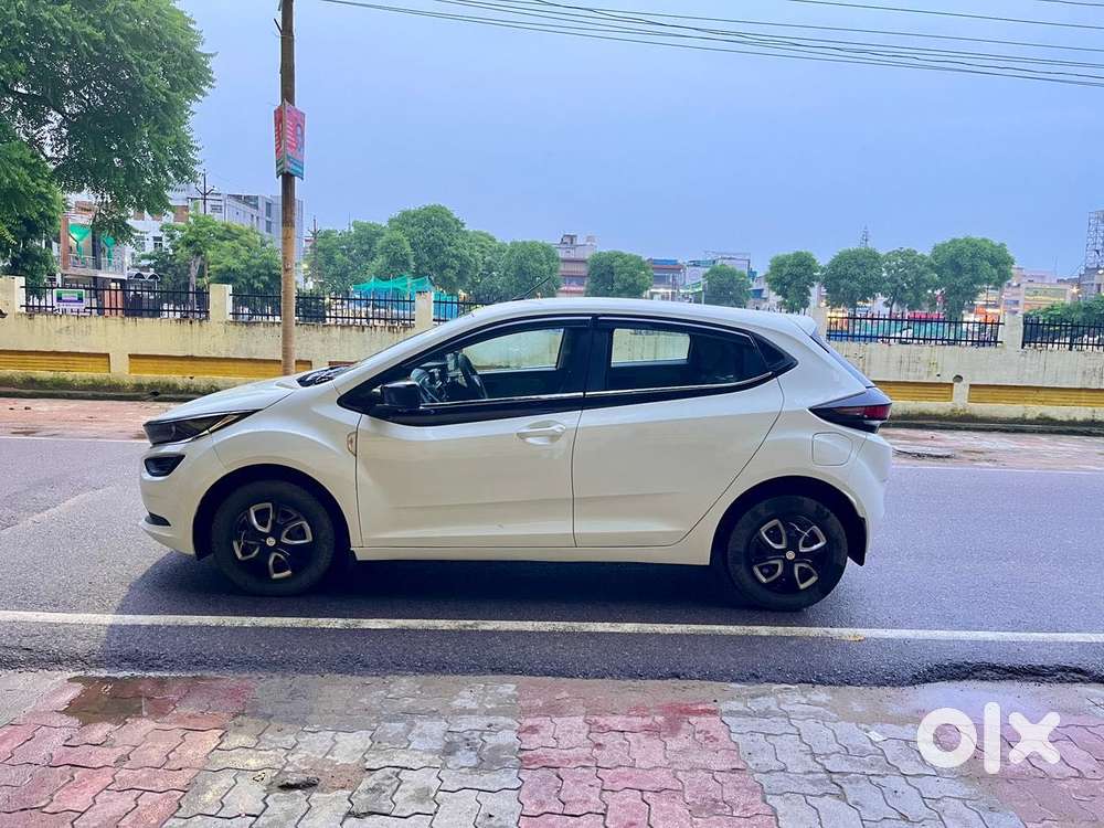 Tata Altroz Xe Petrol, 2021, Petrol