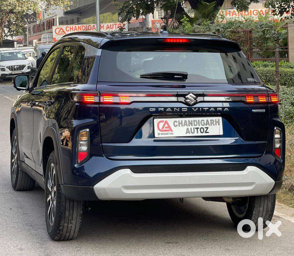 Maruti Suzuki Grand Vitara 1.5 Alpha Smart Hybrid At, 2022, Petrol