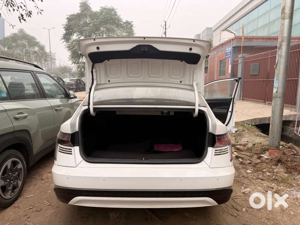 Hyundai Verna Sx (o) 1.5 Turbo Petrol Dct, 2023, Petrol