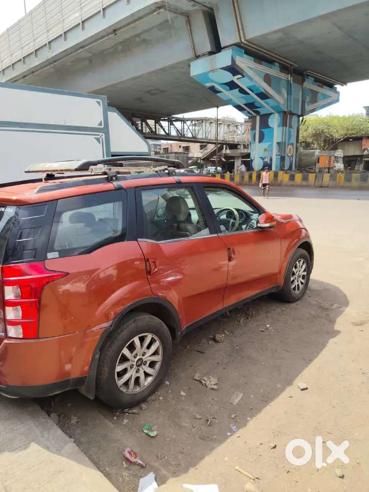 Mahindra Xuv500 2016 Diesel 102000 Km Driven