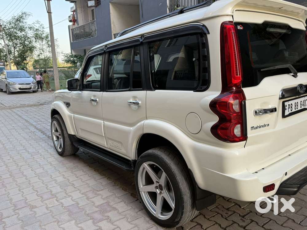 Mahindra Scorpio Classic 2.2 S 11 Mt 7 Cc, 2018, Diesel