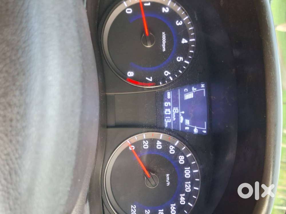 Hyundai Verna 1.5 S 2013 , With Lcd Screen And Reverse Camera