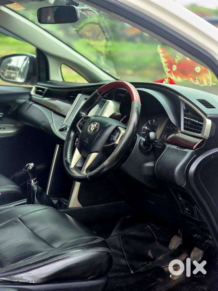 Toyota Innova Crysta 2.4 V, 2017, Diesel