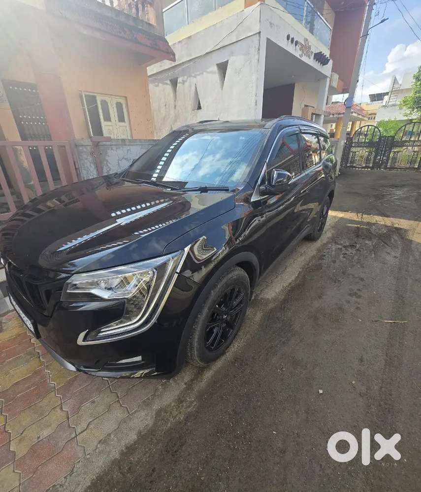 Mahindra Xuv700 2024 Diesel Well Maintained
