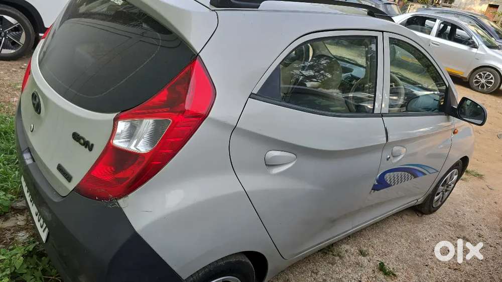 Hyundai Eon Sportz 2011