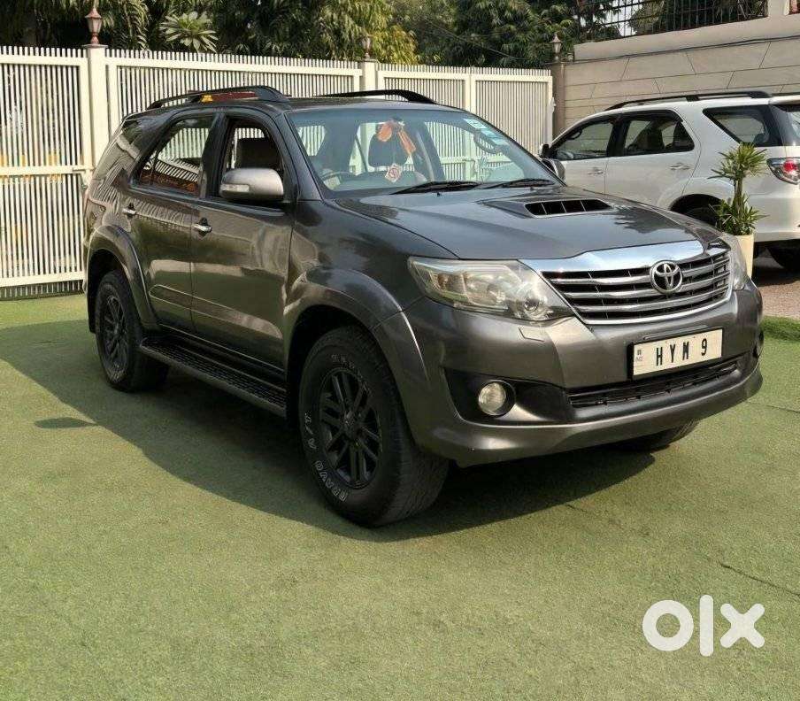 Toyota Fortuner 3.0 4x2 Automatic, 2012, Diesel
