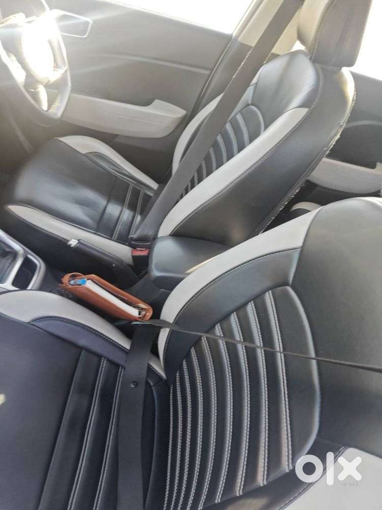 Hyundai Venue Sx Mt, 2022, Petrol