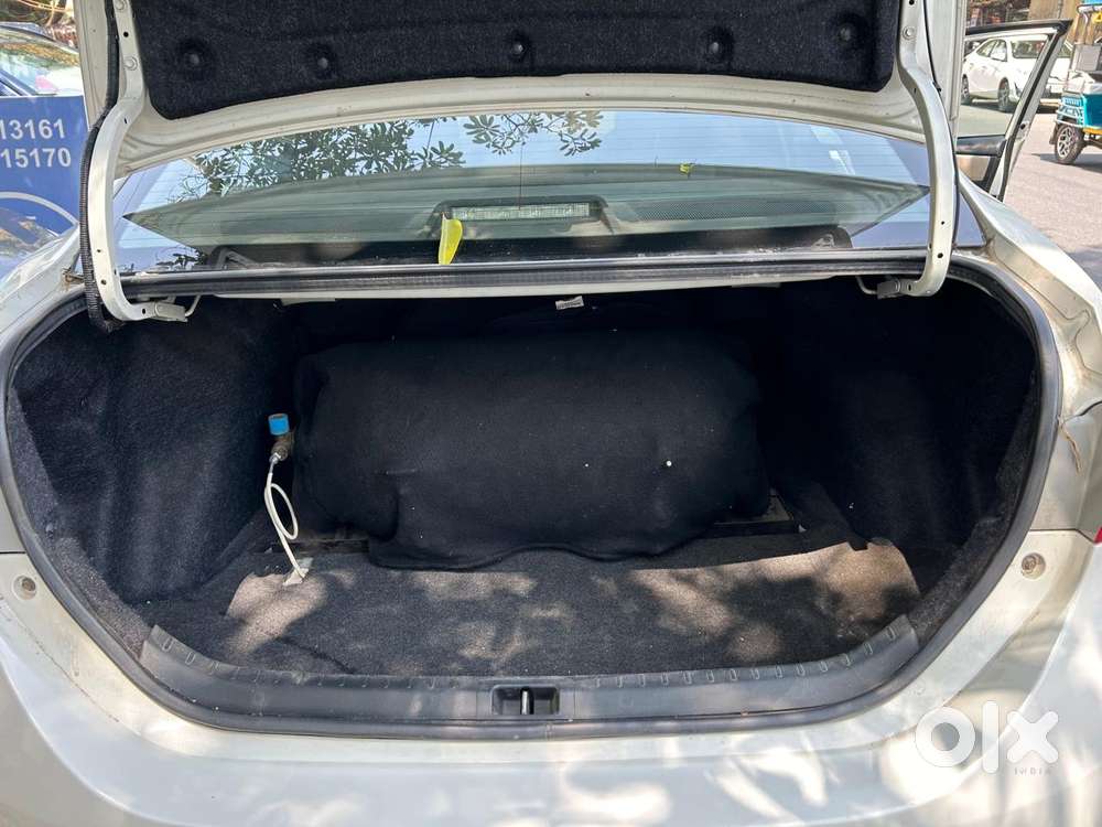 Toyota Corolla Altis 1.8 Gl, 2016, Cng & Hybrids