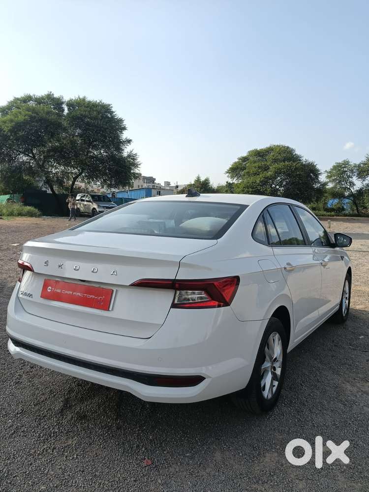 Skoda Slavia 1.0 Ambition Tsi At, 2022, Petrol