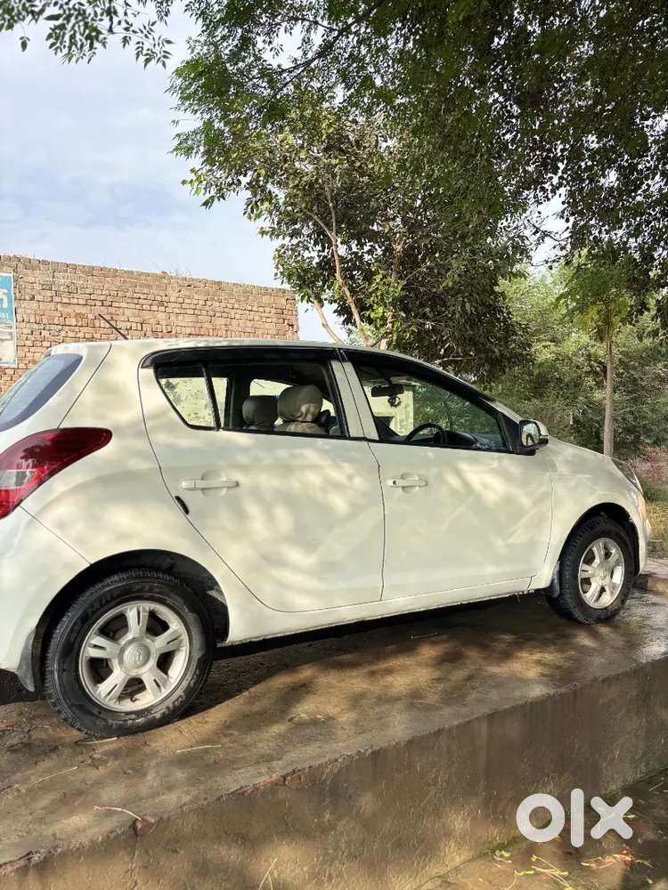 Hyundai I20 Diesel Manual 2012