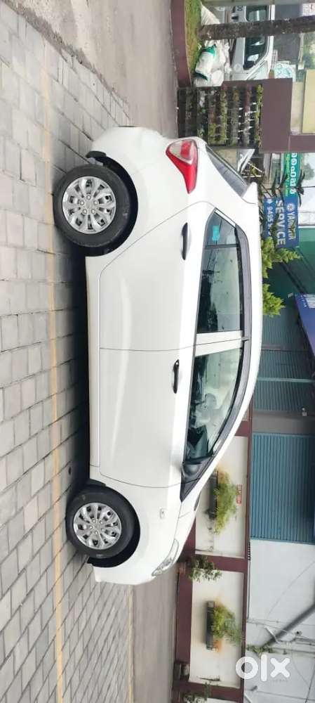 Hyundai Aura 2017 Petrol Well Maintained