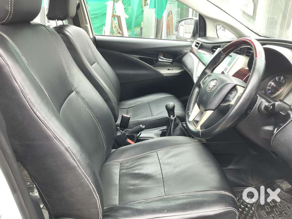 Toyota Innova Crysta 2.4 V 8 Str, 2017, Diesel