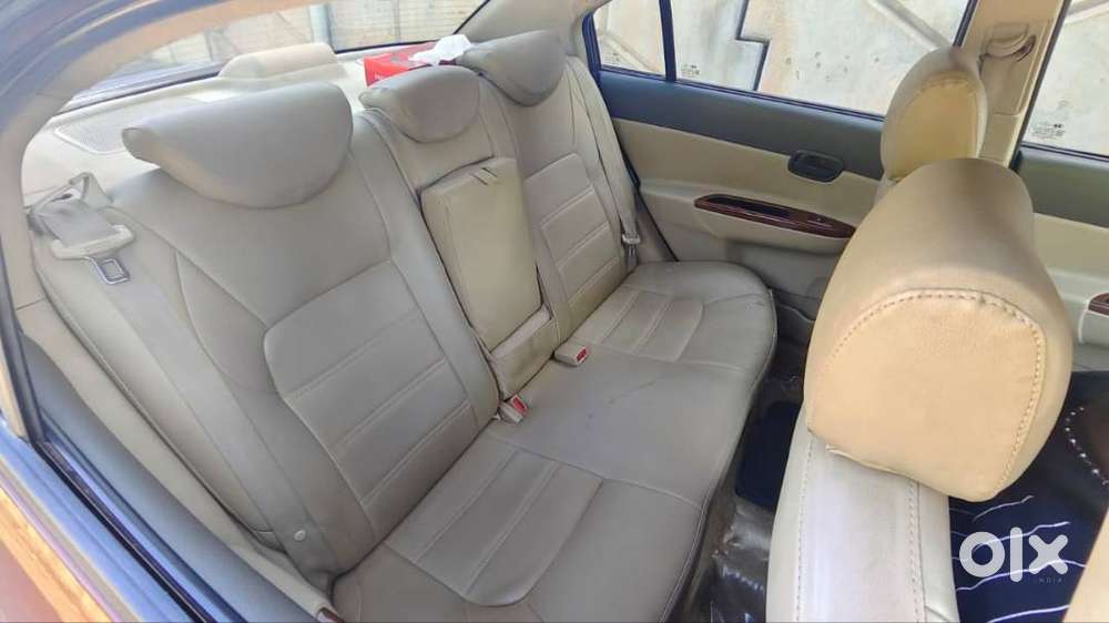 Hyundai Verna 1.6 Vtvt (petrol)