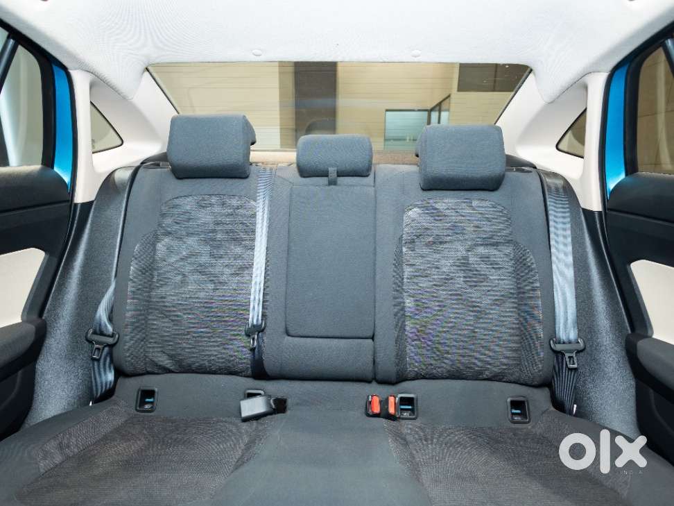 Skoda Slavia Ambition 1.0l Tsi At, 2026, Petrol