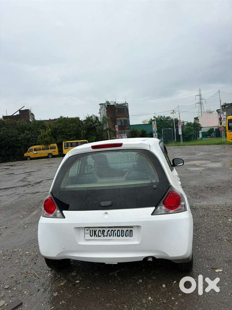 Honda Brio Petrol Mt 2013