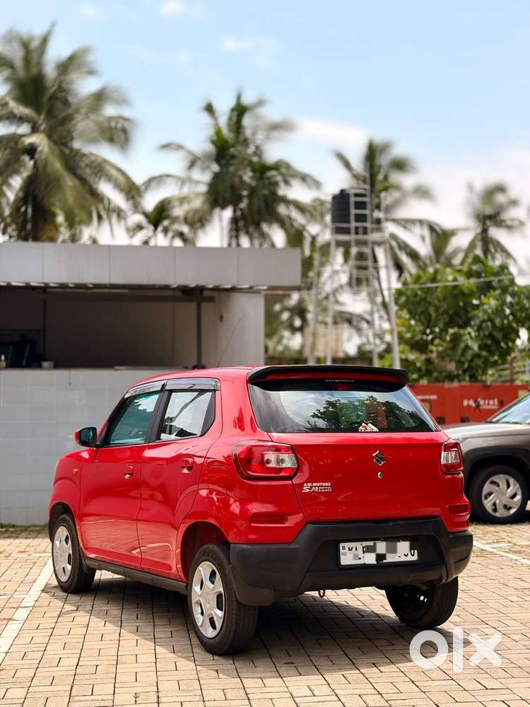 Maruti Suzuki S-presso Vxi Plus, 2023, Petrol