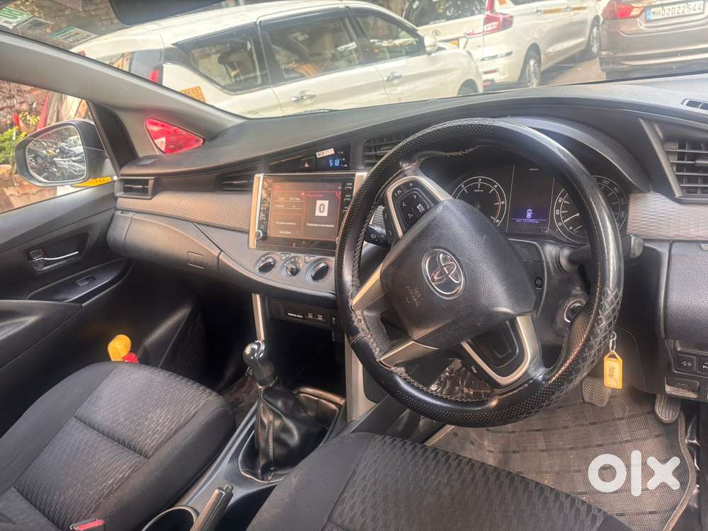 Toyota Innova Crysta [2020-ongoing] 2.4 Gx 7 Str, 2022, Diesel