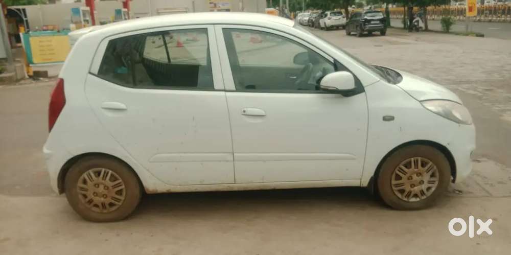 Hyundai I10 Sportz 2013