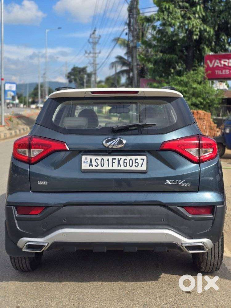 Mahindra Xuv300 W8 Option Dual Tone, 2023, Petrol