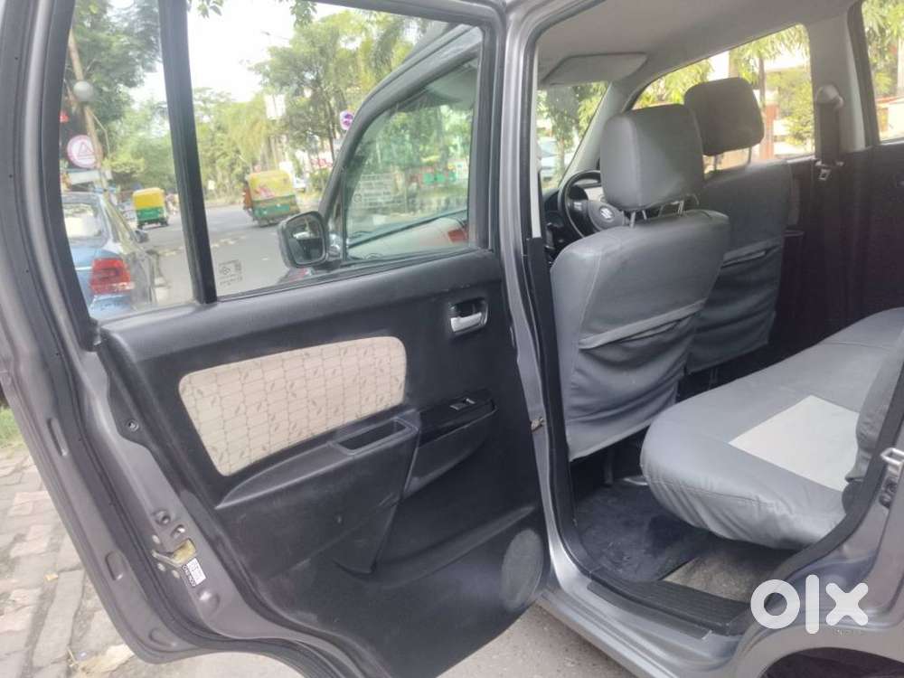 Maruti Suzuki Wagon R Amt Vxi Plus, 2017, Petrol