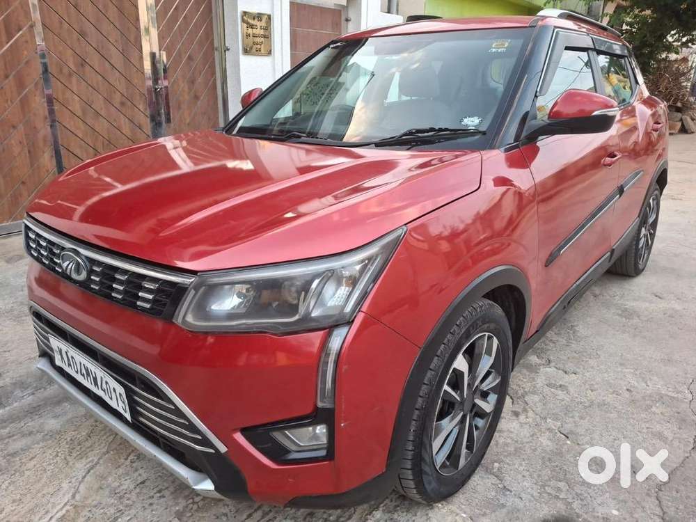 Showroom Condition Sunroof Xuv300