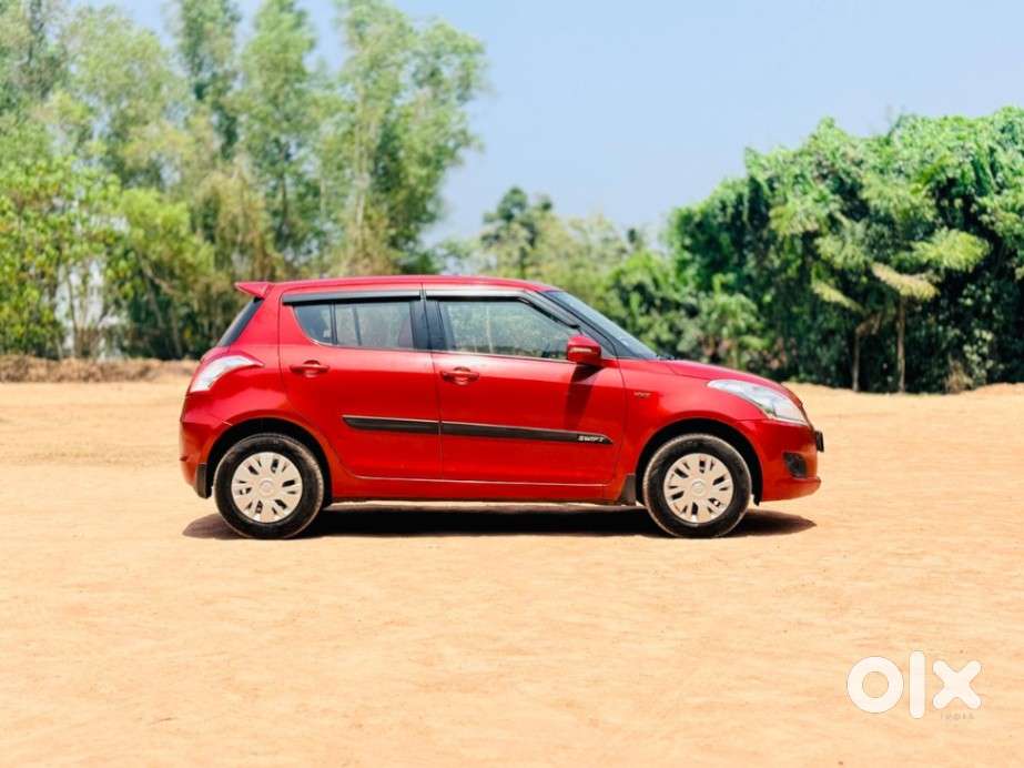 Maruti Suzuki Swift Vxi 1.2 Abs Bs-iv, 2014, Petrol