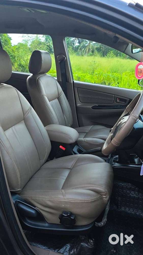 Toyota Innova 2.5 G (diesel) 7 Seater, 2015, Diesel