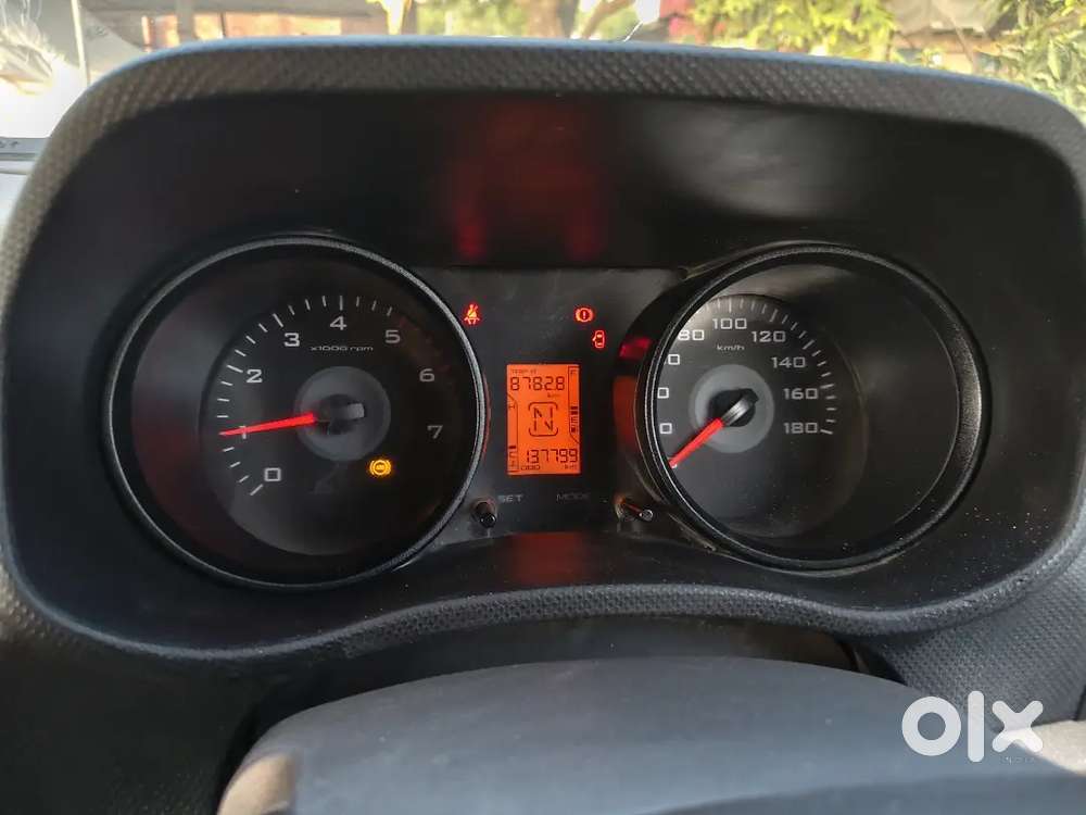 Mahindra Tuv 300 2017 Diesel Well Maintained