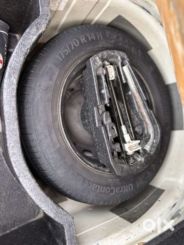 Volkswagen Vento 2010-2013 Petrol Trendline, 2011, Petrol